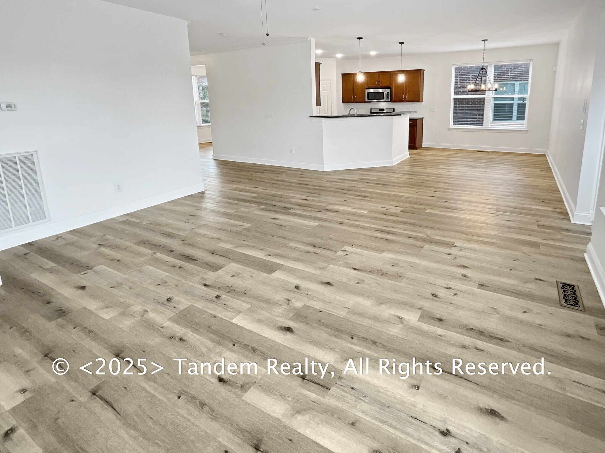 Building Photo - 209 Watson View Dr