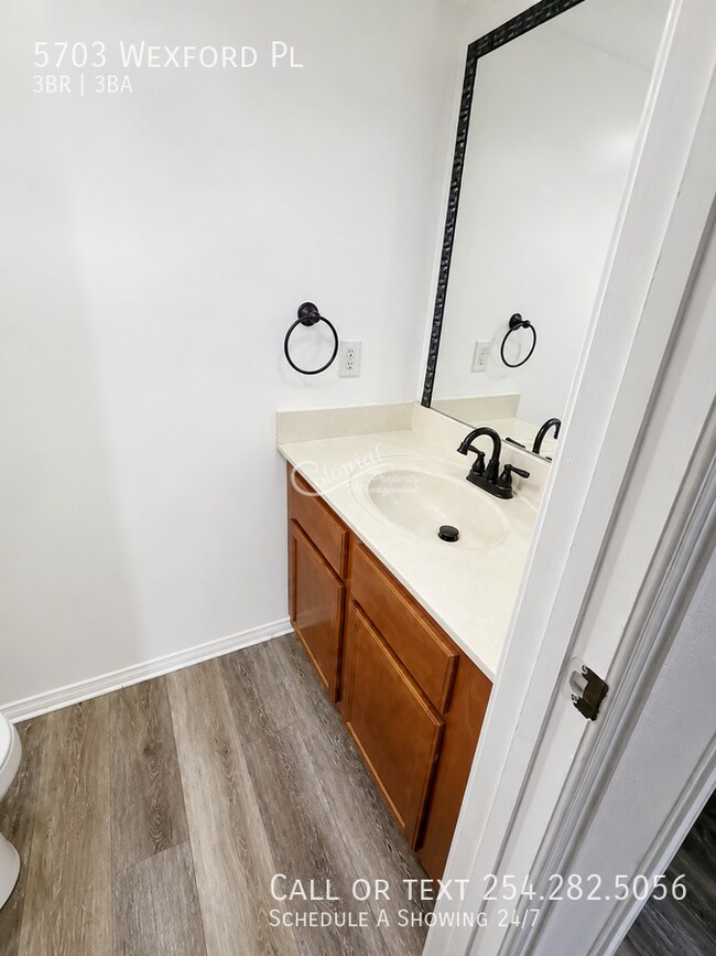 Building Photo - 5703 Wexford Pl