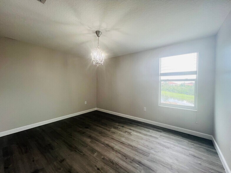 Building Photo - 13149 Green Violet Dr