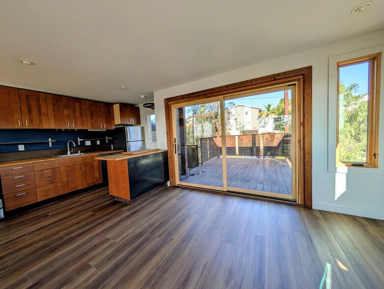 Building Photo - 3363 C St