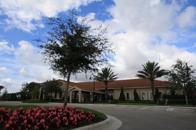 Building Photo - PGA Verano