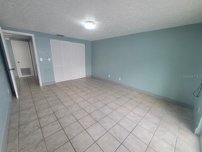Building Photo - 5711 Silver Spur Dr