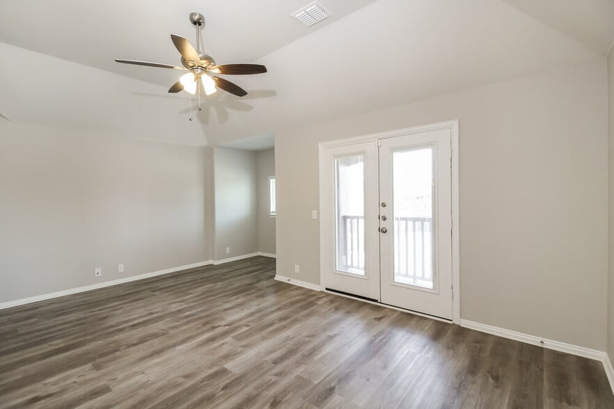 Building Photo - 1129 Quail Dove Dr