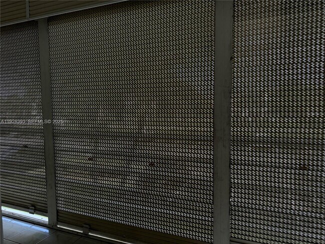 Building Photo - 149 Preston Way