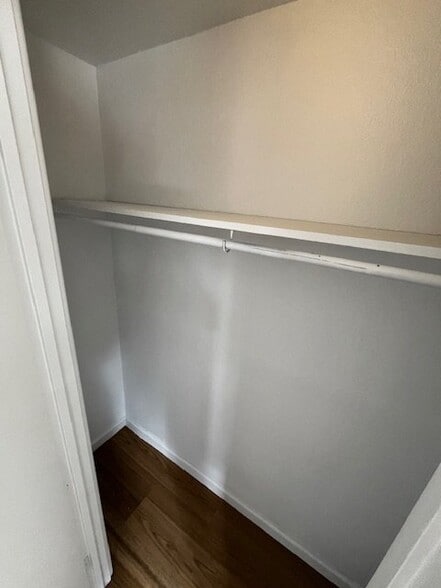 Building Photo - 3300 S Clarkson St