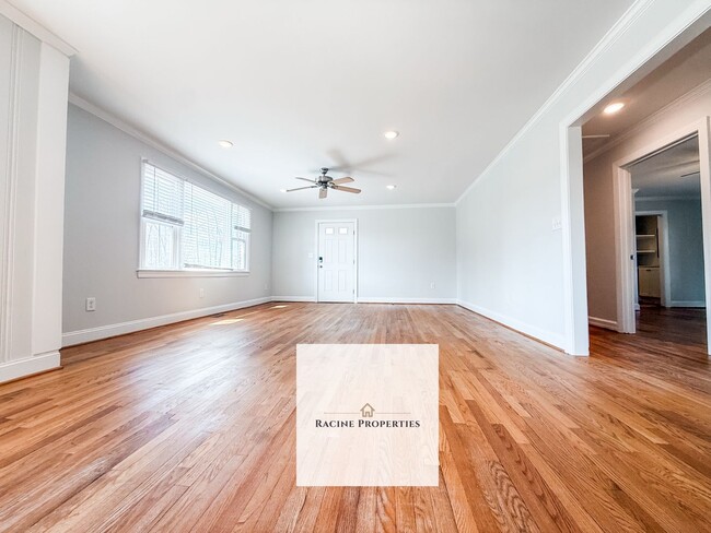 Building Photo - Spacious Living on a Generous Lot in Easley — Now Available for Rent!