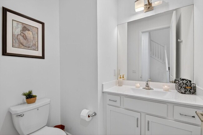 Building Photo - 4790 Navali Dr