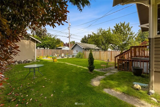 Building Photo - Beautiful, Spacious Tacoma Home! Apply today!