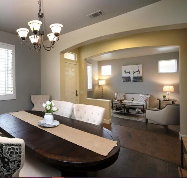 Building Photo - Beautiful 3-Bedroom, 2-Bath Home in Arborw...