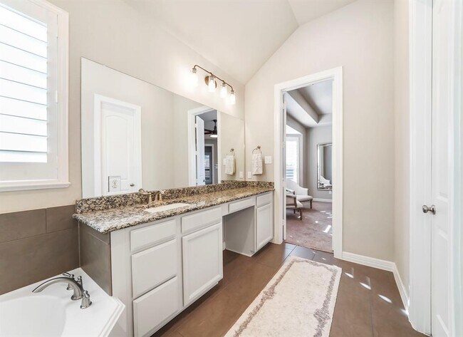 Building Photo - 5519 Caper Shores Ln