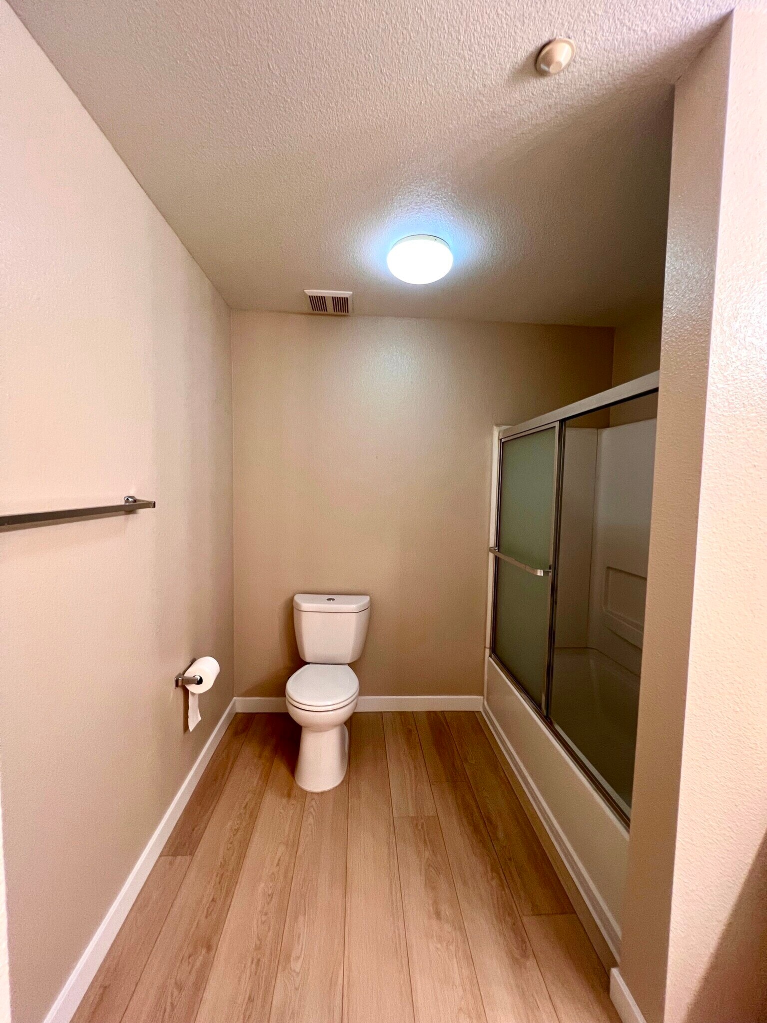 Bathroom - 2001 Eastwood Dr