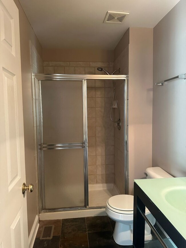 Building Photo - 5490 Fox Path Ln