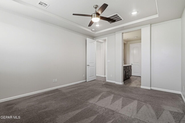 Building Photo - 533 Twilight Dr