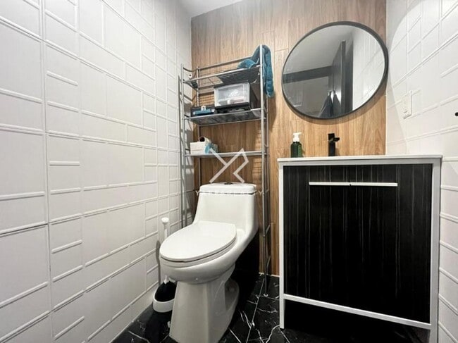 Building Photo - 2 bedroom in BROOKLYN NY 11216