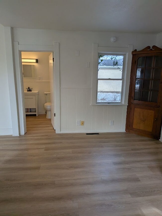 Building Photo - 622 Beckham St