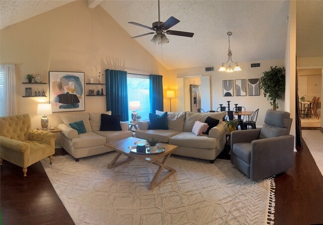 Building Photo - 3127 Pecan Point Dr