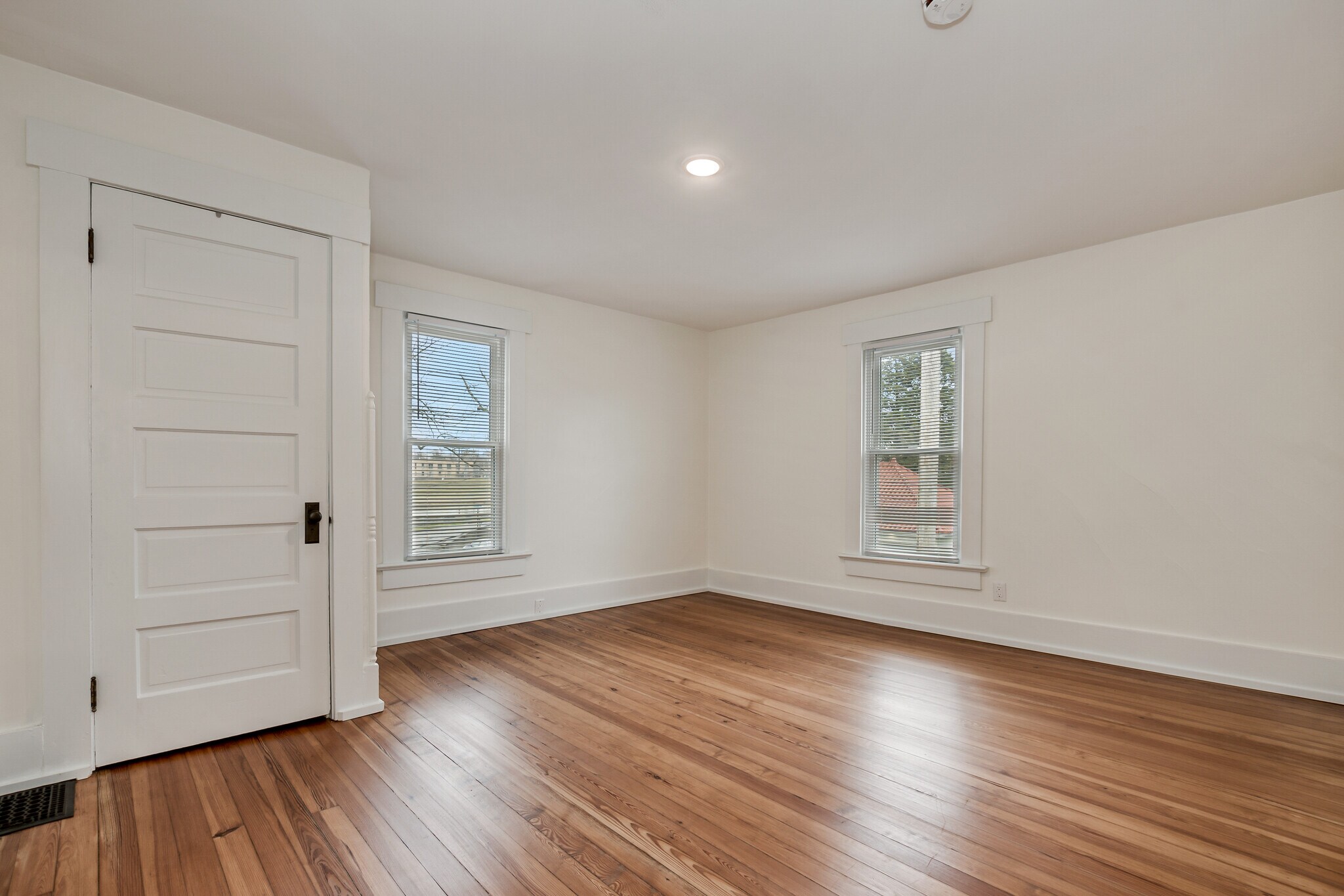 bedroom 3 - 21-23 E Water St