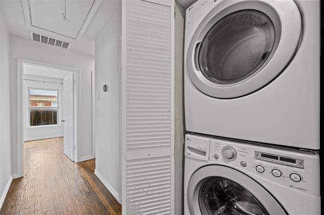 Building Photo - 11015 Stallcup Dr