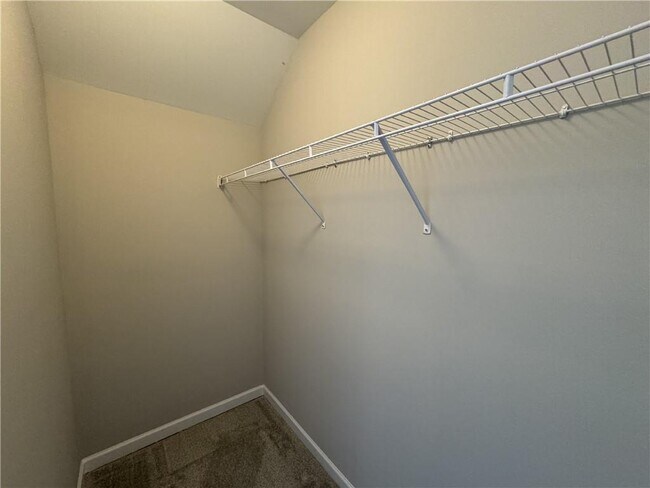 Building Photo - 6135 Stillwood Ln