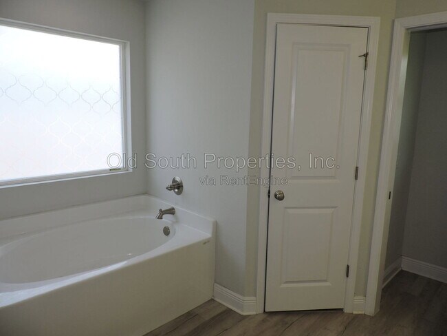 Building Photo - 4701 Muscoda St