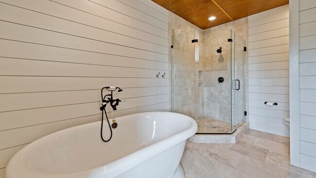 Building Photo - 858 Debordieu Blvd