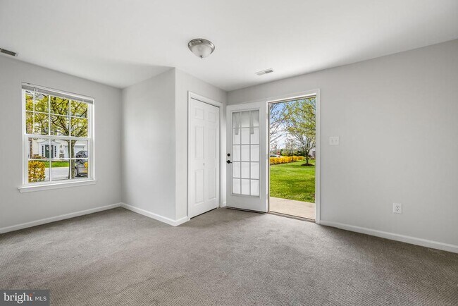 Building Photo - 202 Bardel Dr