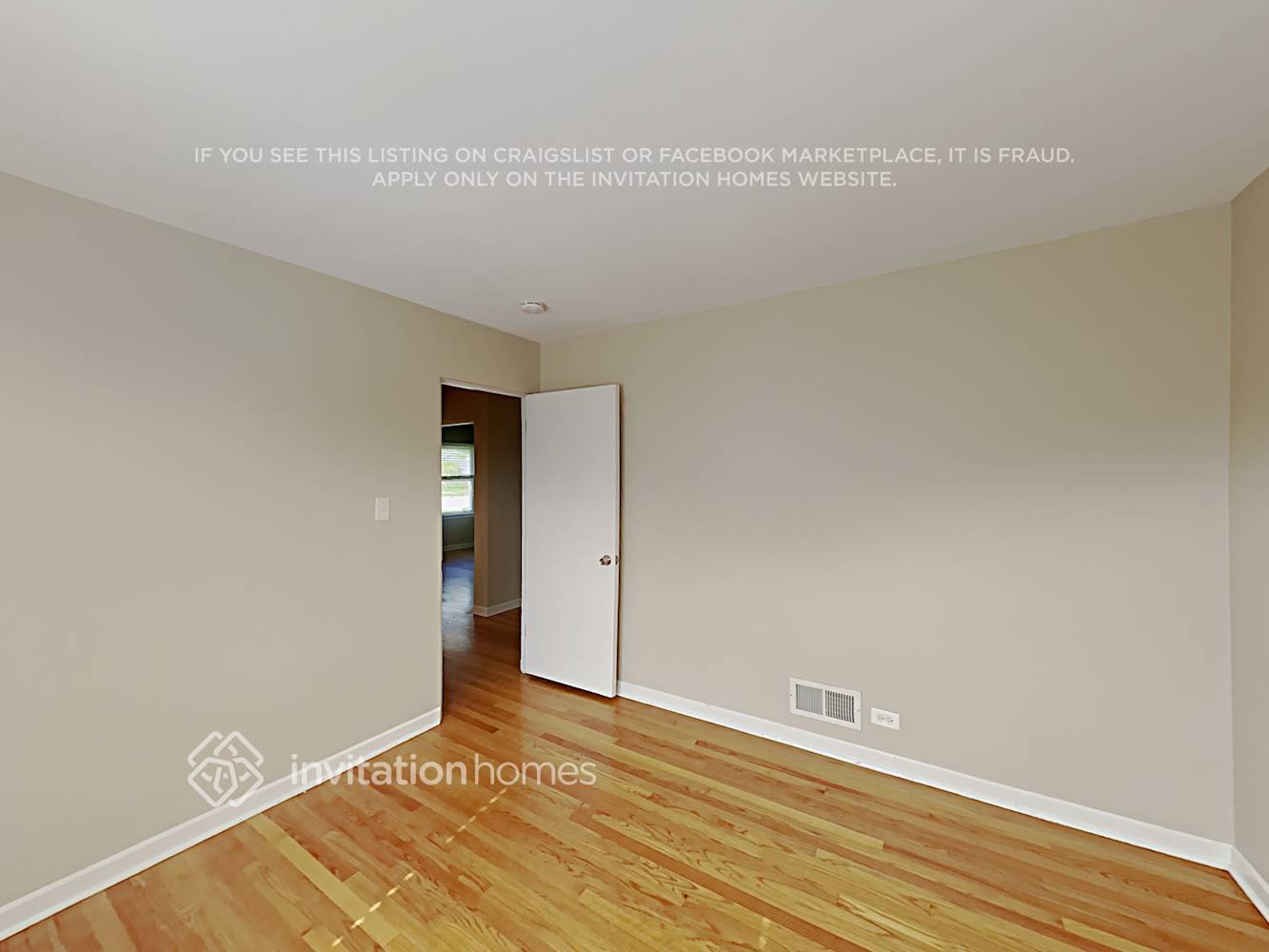 Building Photo - 5 E Adams St