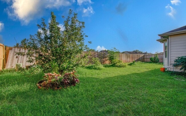 Building Photo - 3243 Aegean Dr