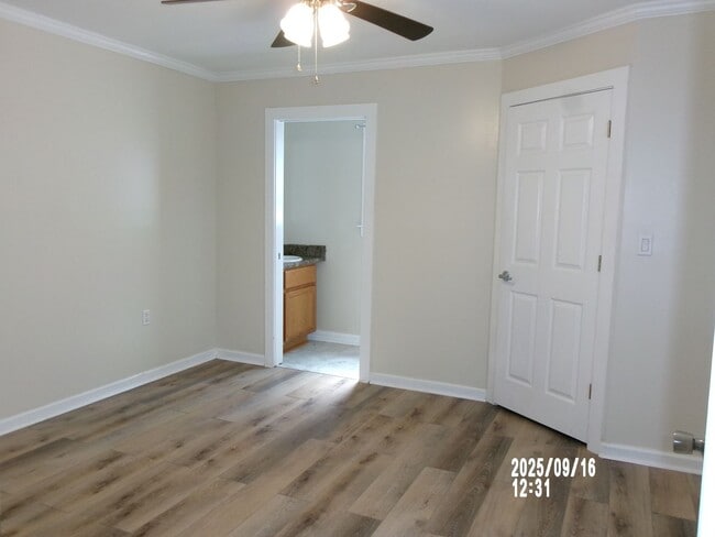 Building Photo - 3BR/1.5BA Single Family Home in Pascagoula...