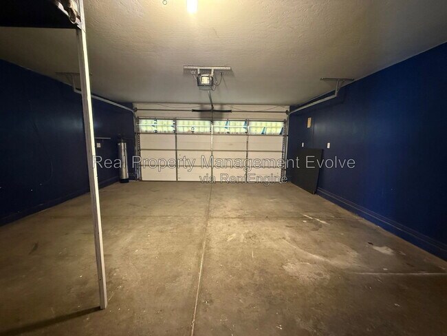 Building Photo - 25824 W Burgess Ln