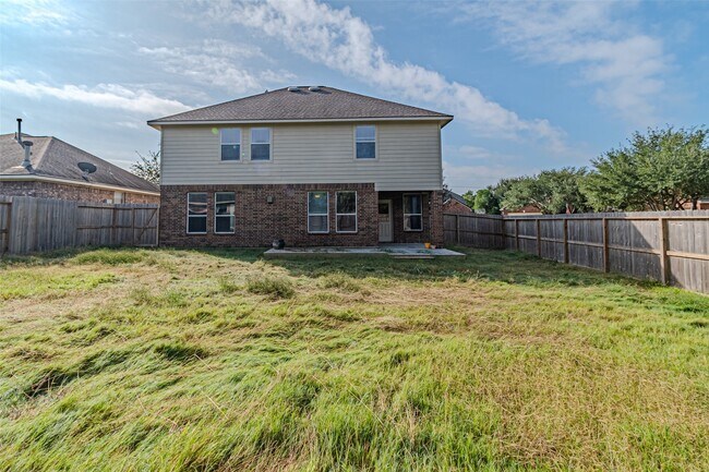 Building Photo - 17818 Serene Shore Dr