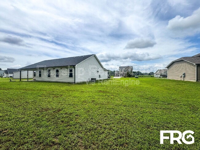 Building Photo - 110 Highland Pk Dr