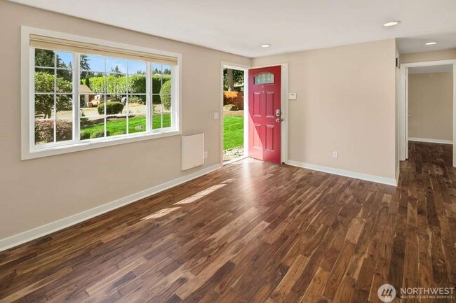 Building Photo - 4Bd/1.5Ba Kirkland House