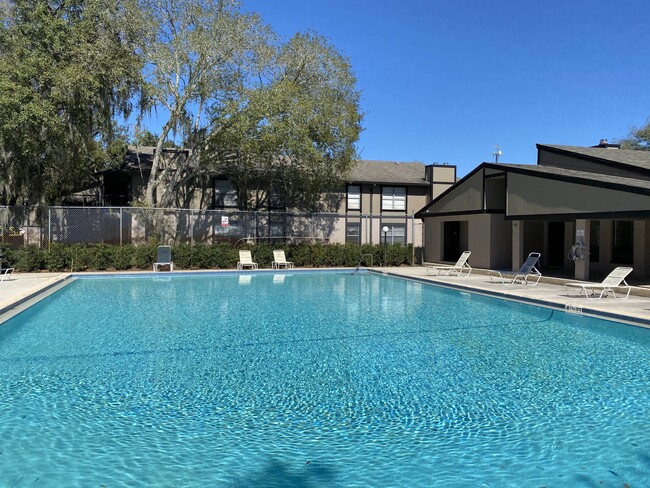 Building Photo - 4034 Dream Oak Pl