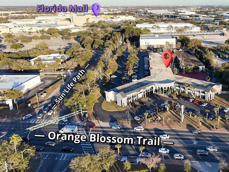 Building Photo - 8421 S Orange Blossom Trl