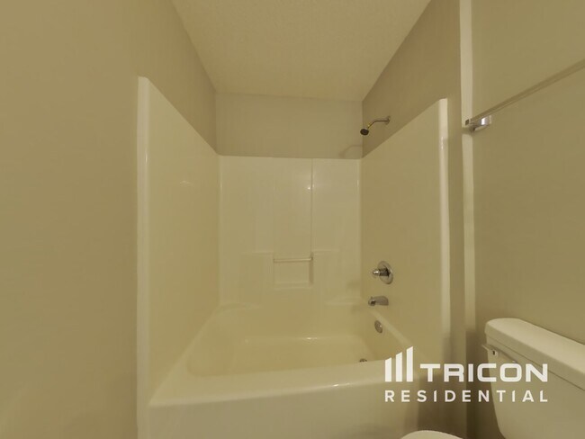 Building Photo - 4333 Jillian Dr
