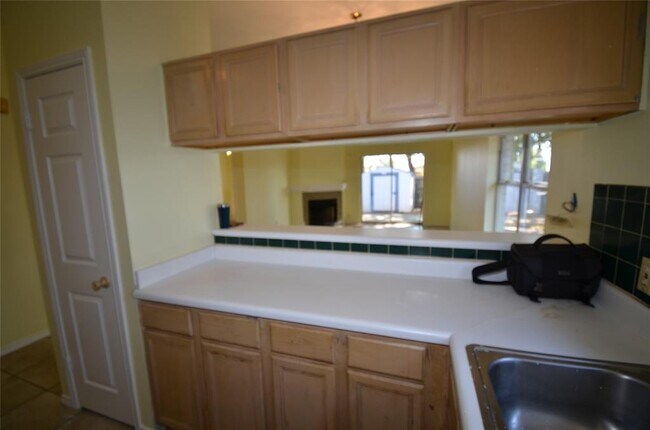 Building Photo - 4729 Castleman Dr