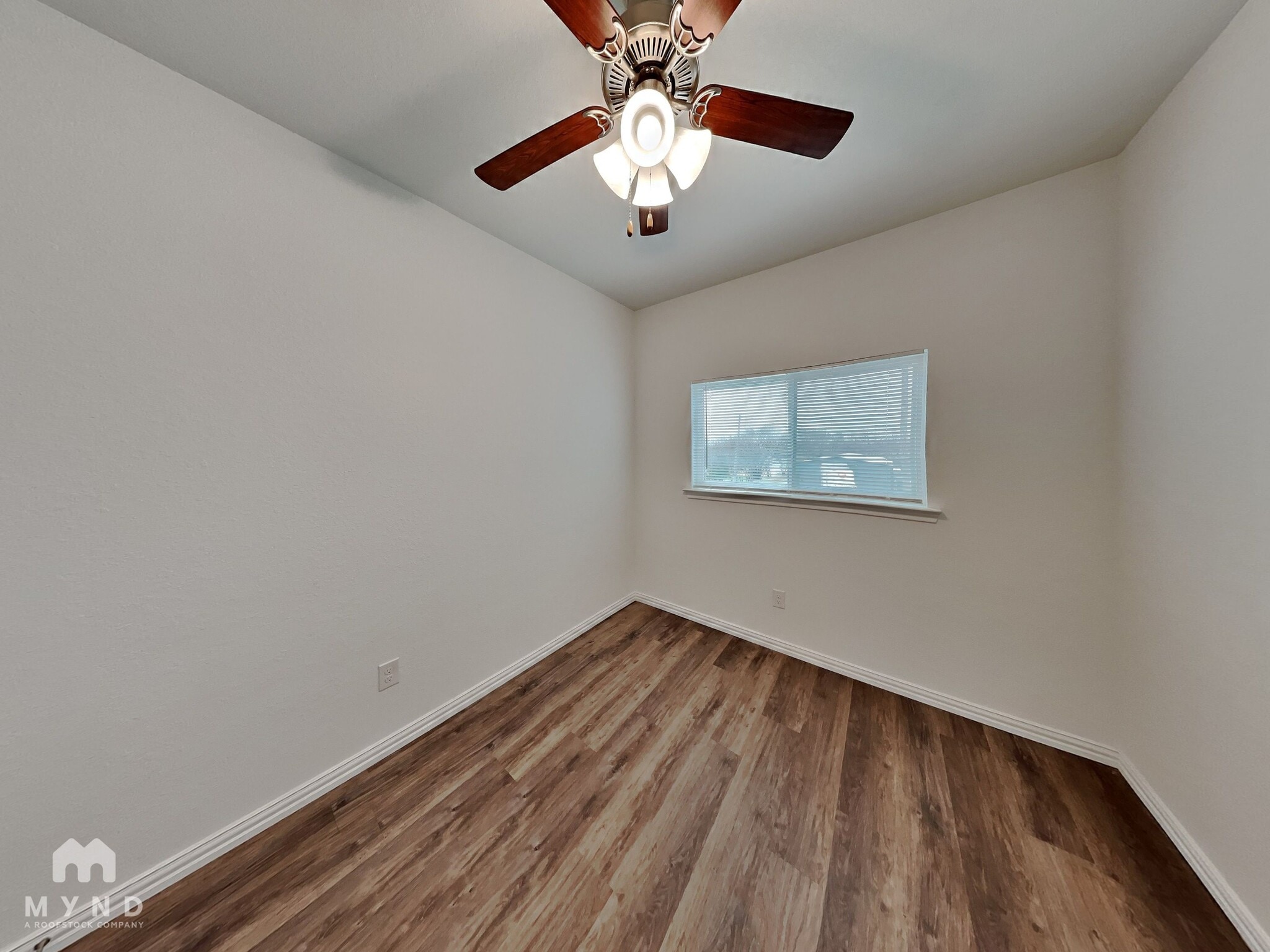 Building Photo - 3230 S Cherry Ln