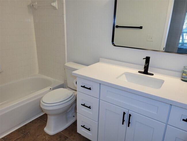 Building Photo - 5810 Forest Land Dr