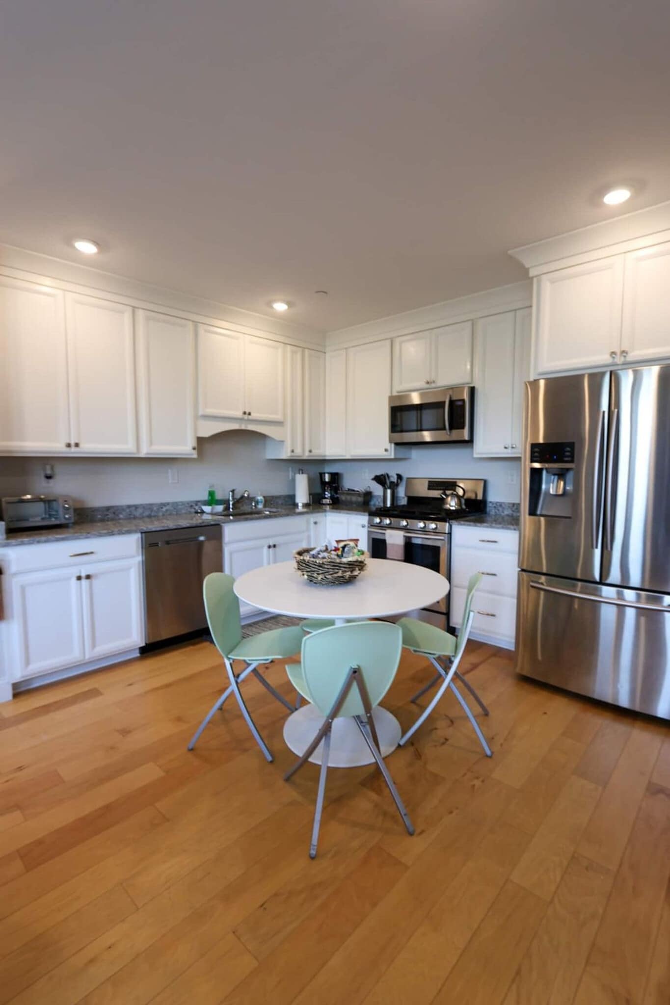 Building Photo - 1008 Tremont St