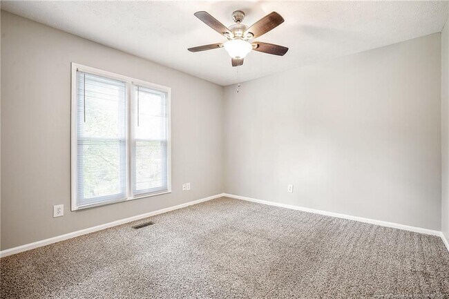 Building Photo - 221 Waxhaw Dr