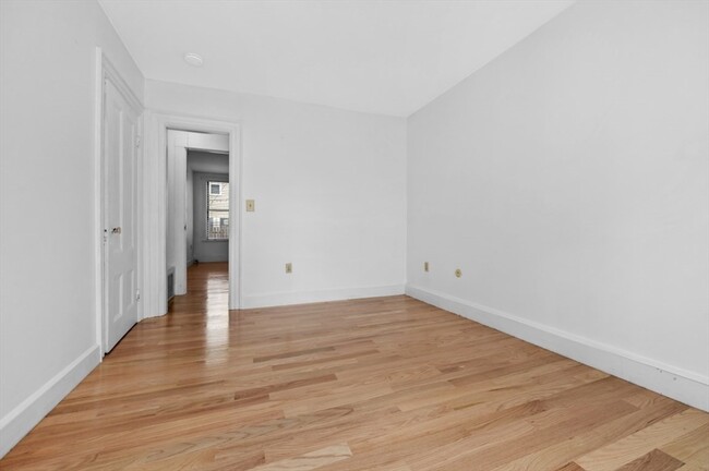 Building Photo - 35 Allston St