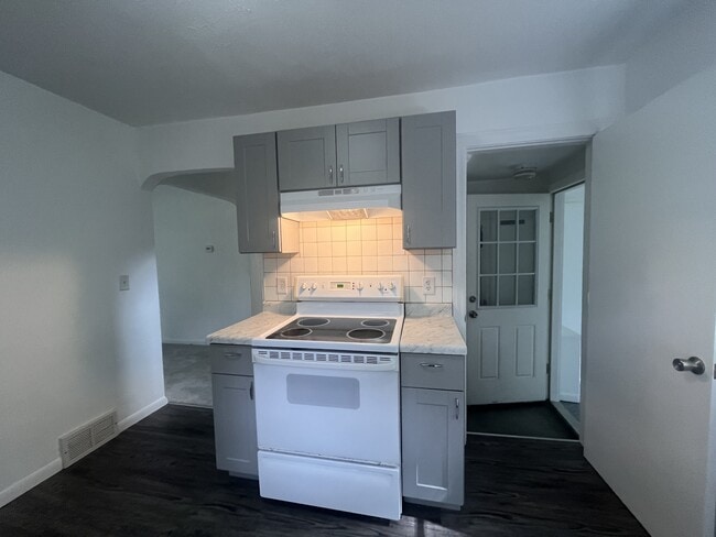 Building Photo - 3403 Lowden St
