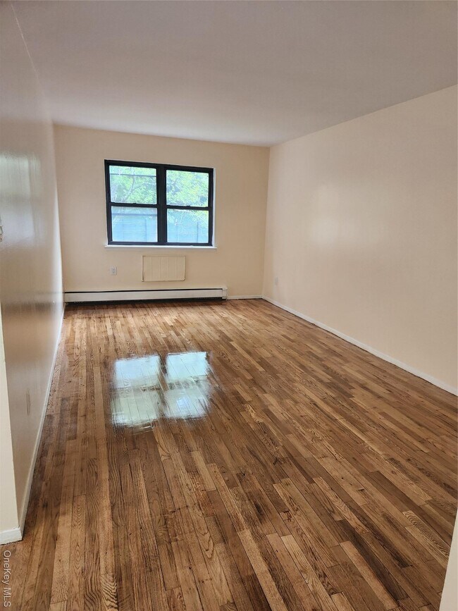 Building Photo - 84-12 98th St