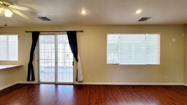 Building Photo - 8344 Golden Cypress Ave