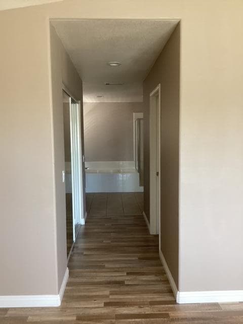 Building Photo - 39324 Kennedy Dr