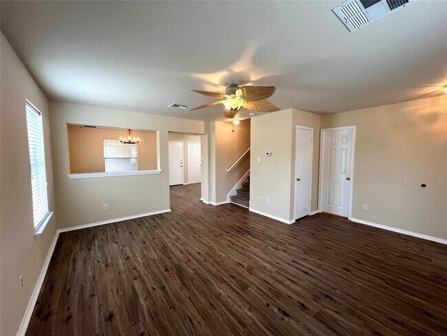 Building Photo - 2829 Deerfern Ln