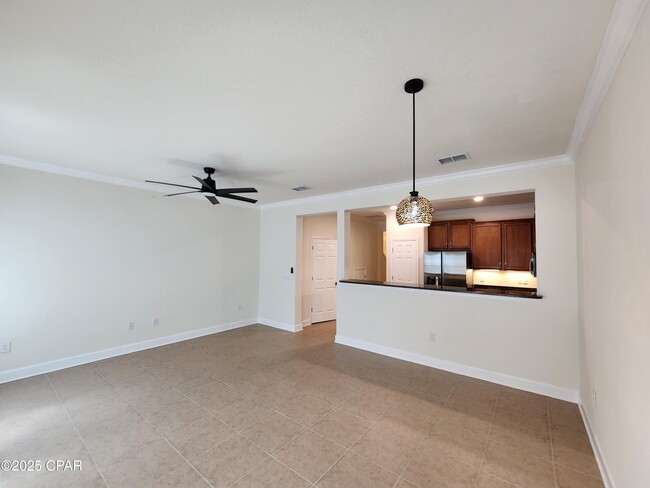 Building Photo - 119 Sand Oak Blvd