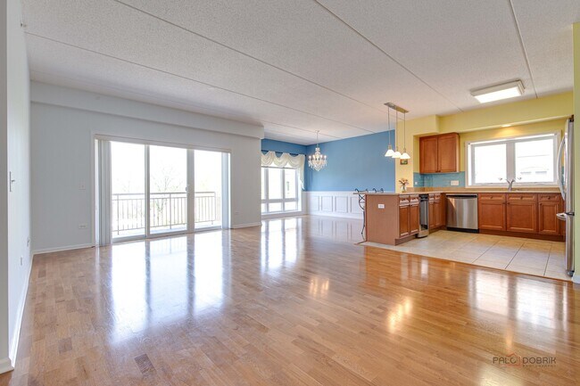 Building Photo - 799 Graceland Ave