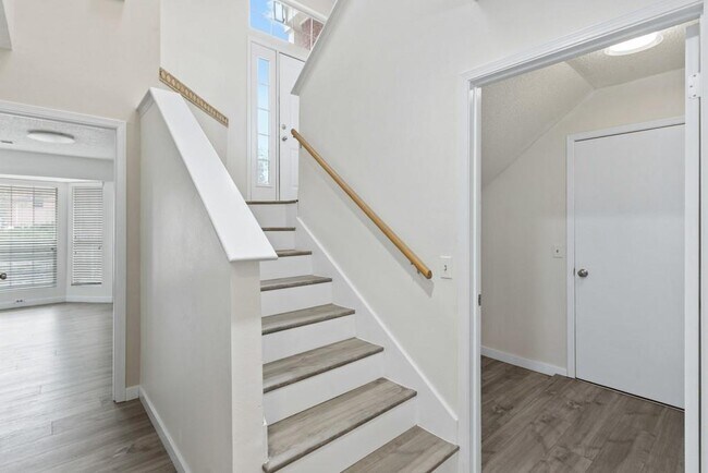 Building Photo - 8609 Ephraim Road